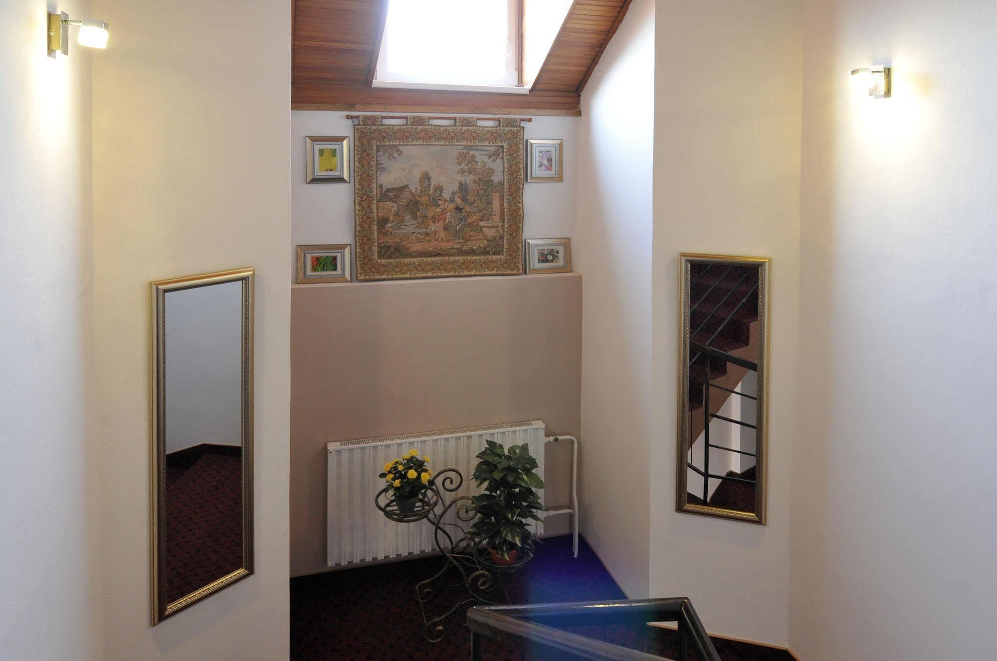 Hotel Wilhelm Prague Ngoại thất bức ảnh